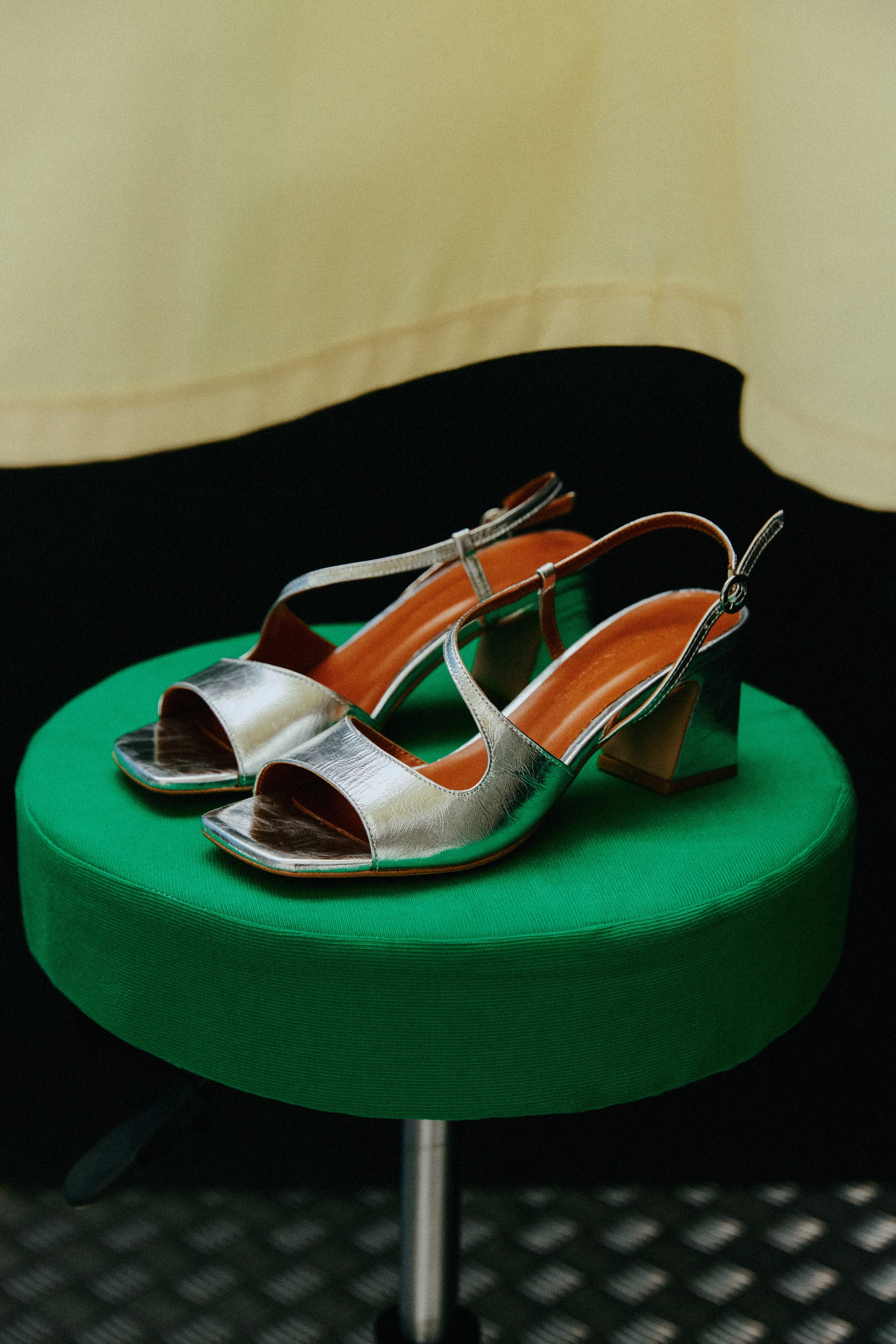 Miniature 1